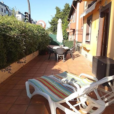 Preciosa Casa Bi-Familiar Al Lado De Donosti. Appartement Irun Buitenkant foto
