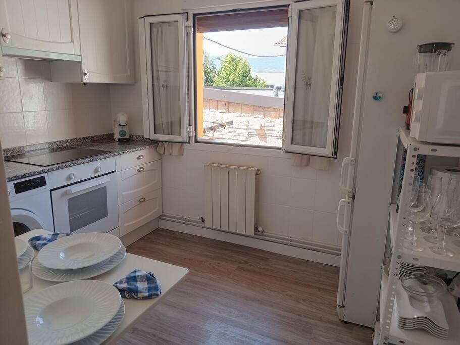 Preciosa Casa Bi-Familiar Al Lado De Donosti. Appartement Irun Buitenkant foto