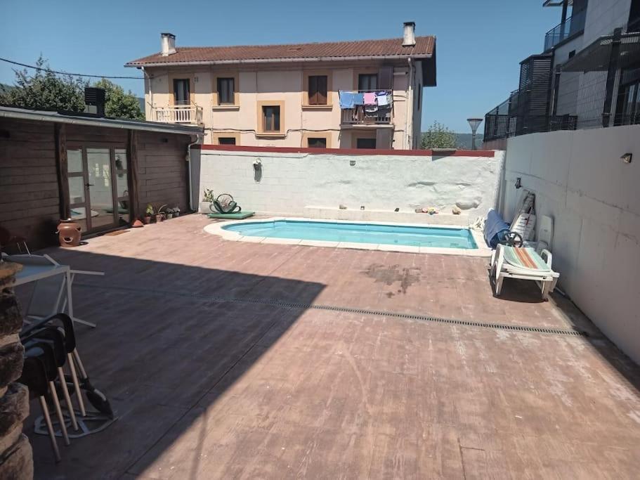 Preciosa Casa Bi-Familiar Al Lado De Donosti. Appartement Irun Buitenkant foto
